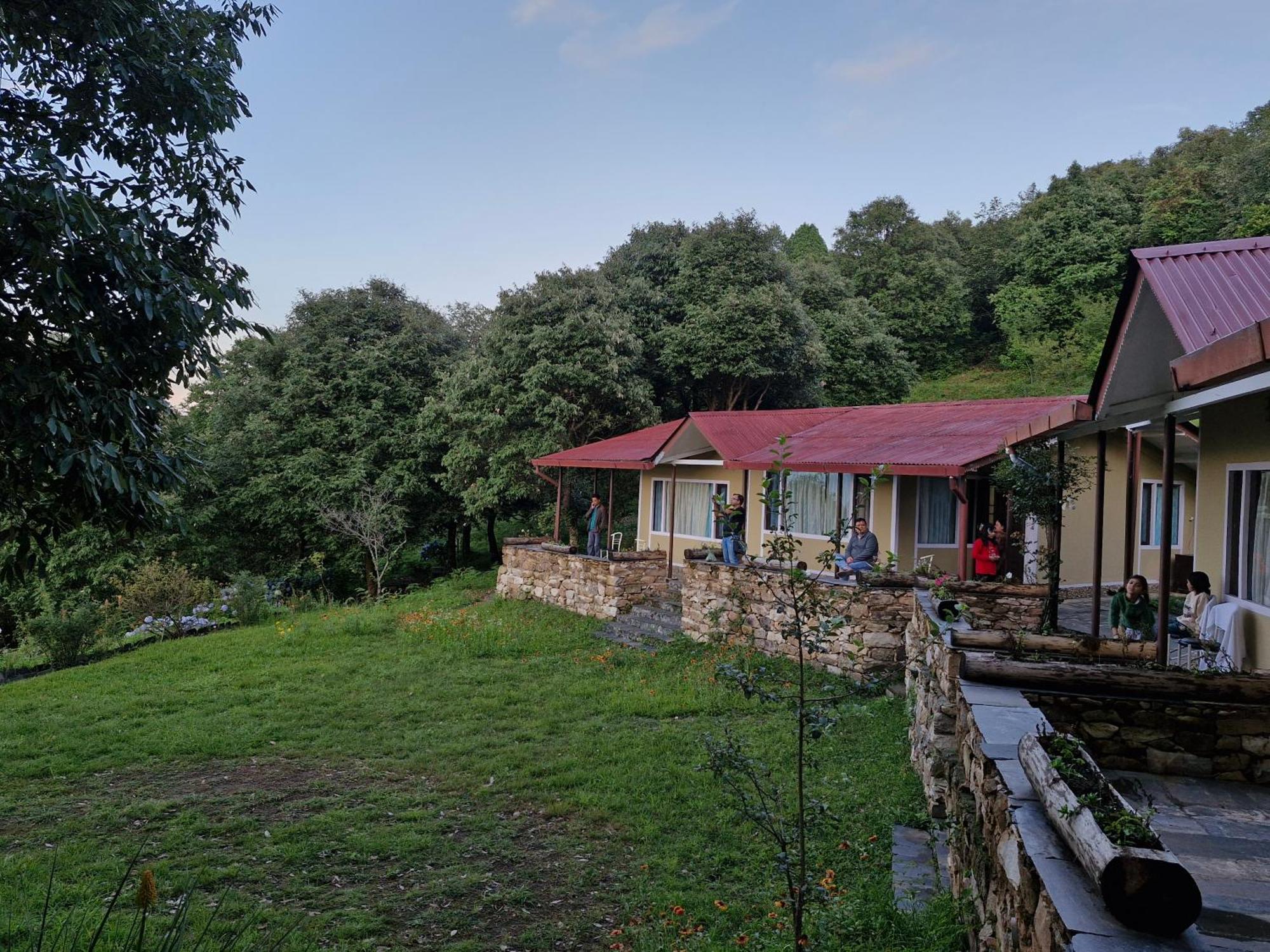 The Misty Mountains Villa Chaukori Екстериор снимка